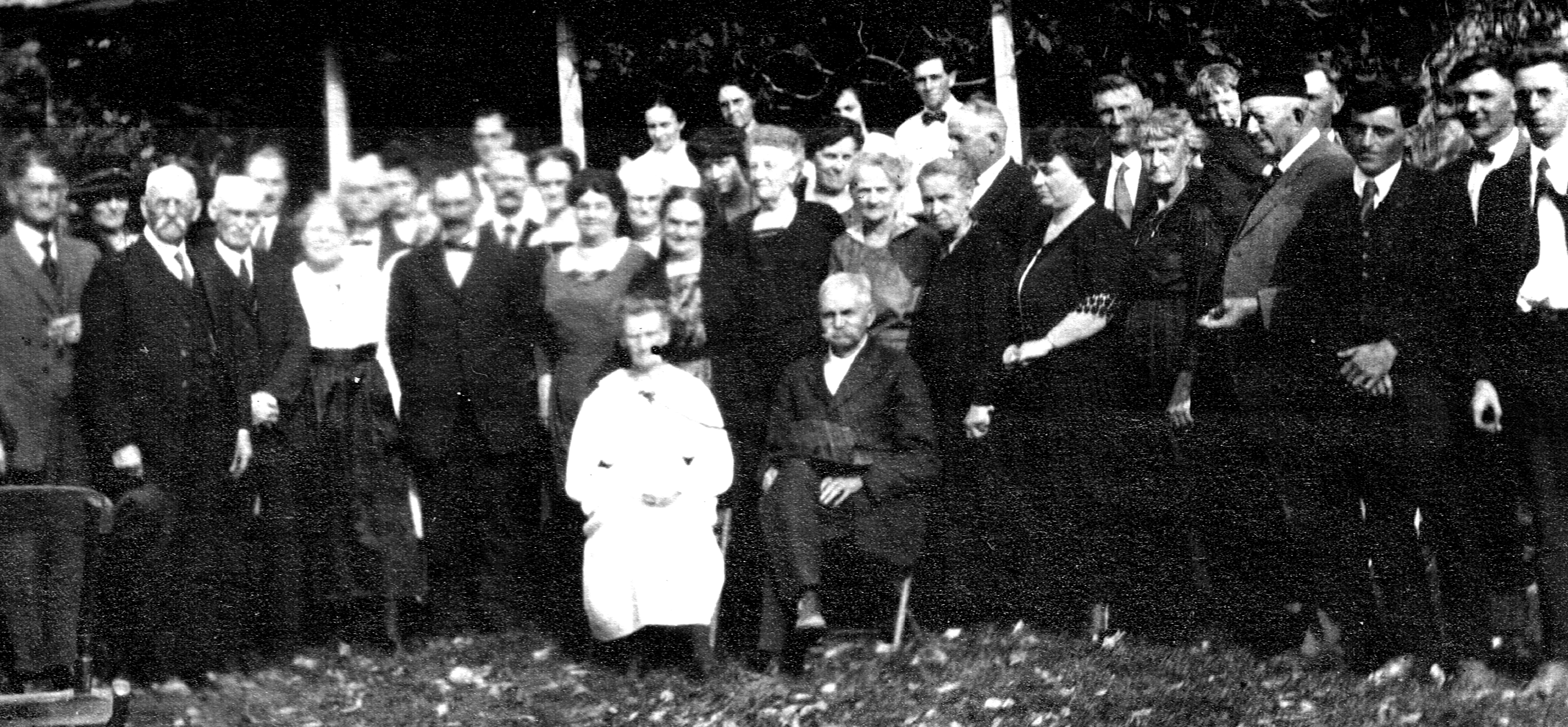 Photo 1, Group photo of attendees of 1922 Campbell Cousins Dinner